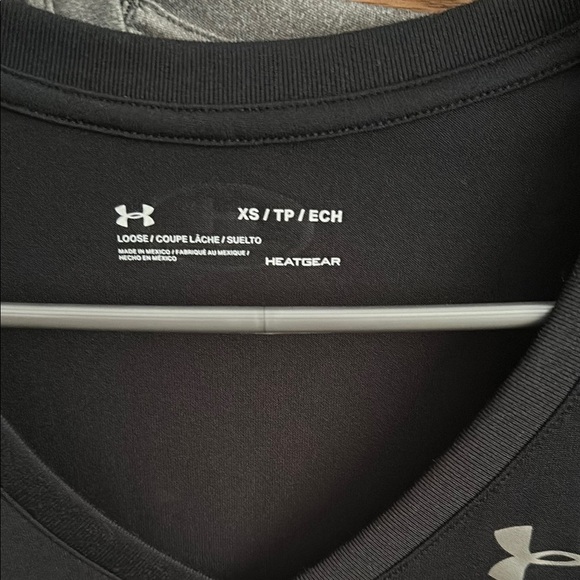 Under Armour Women's Short Sleeve V-Neck Tops - Gray and Black - Picture 6 of 6